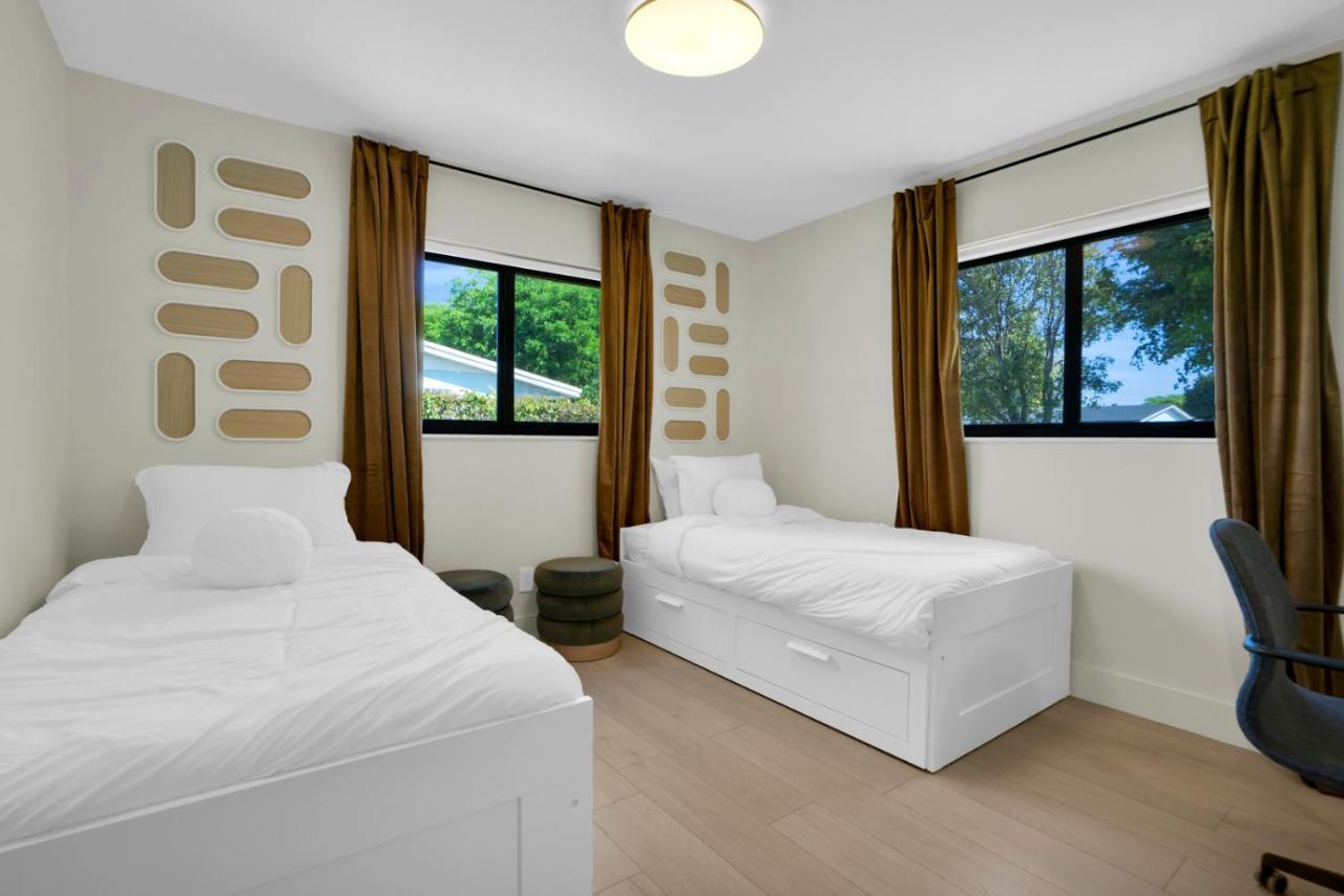 Miami Gem Villa ภายนอก รูปภาพ